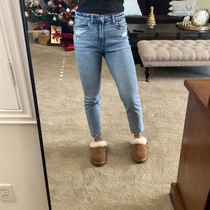 American Eagle Mom Jean